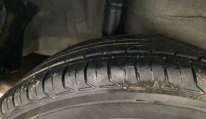 2017 Honda Jazz 1.2L I-VTEC V, Petrol, Manual, 90,401 km, Right Rear Tyre Tread