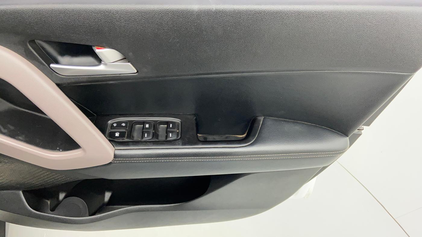 2019 Hyundai Creta 1.6 SX (O) VTVT, Petrol, Manual, 60,781 km, Driver Side Door Panels Control