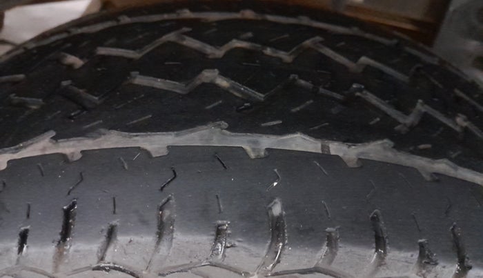 2015 Renault Duster 110 PS RXZ DIESEL, Diesel, Manual, 69,895 km, Left Rear Tyre Tread