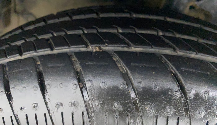 2016 Maruti Celerio ZXI AMT, Petrol, Automatic, 18,934 km, Left Front Tyre Tread