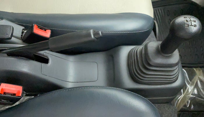 2015 Maruti Eeco 7 STR, Petrol, Manual, 10,344 km, Gear Lever