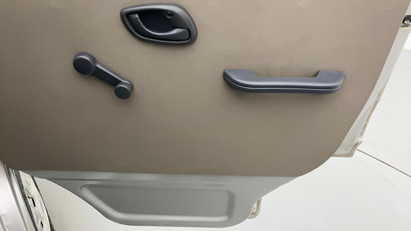 2015 Maruti Eeco 7 STR, Petrol, Manual, 10,344 km, Driver Side Door Panels Control