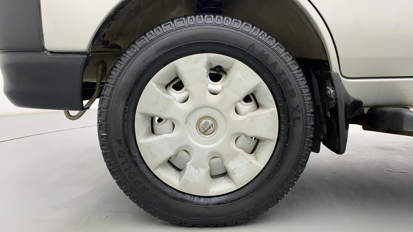 2015 Maruti Eeco 7 STR, Petrol, Manual, 10,344 km, Left Front Wheel