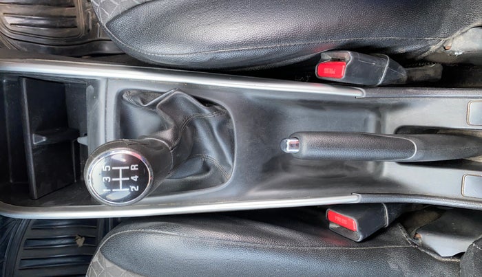 2018 Maruti Baleno DELTA PETROL 1.2, Petrol, Manual, 60,035 km, Gear Lever
