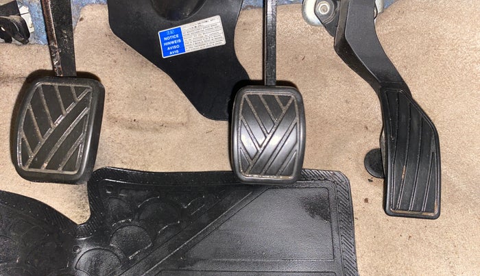 2016 Maruti Swift Dzire VXI (O), Petrol, Manual, 68,892 km, Pedals