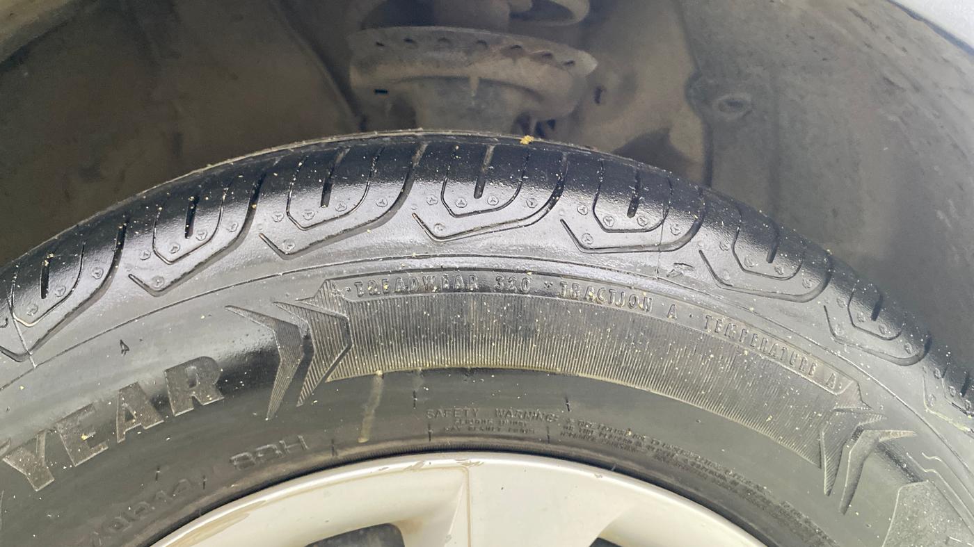 2016 Hyundai Elite i20 MAGNA 1.2, Petrol, Manual, 54,729 km, Right Front Tyre Tread
