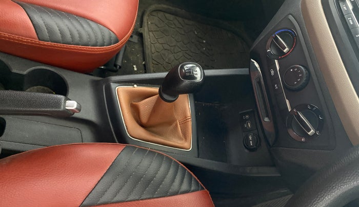 2016 Hyundai Elite i20 MAGNA 1.2, Petrol, Manual, 54,625 km, Gear Lever