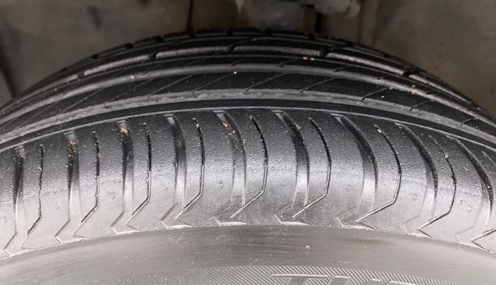 2018 Jeep Compass LIMITED (O) 1.4 PETROL AT, Petrol, Automatic, 68,319 km, Left Front Tyre Tread