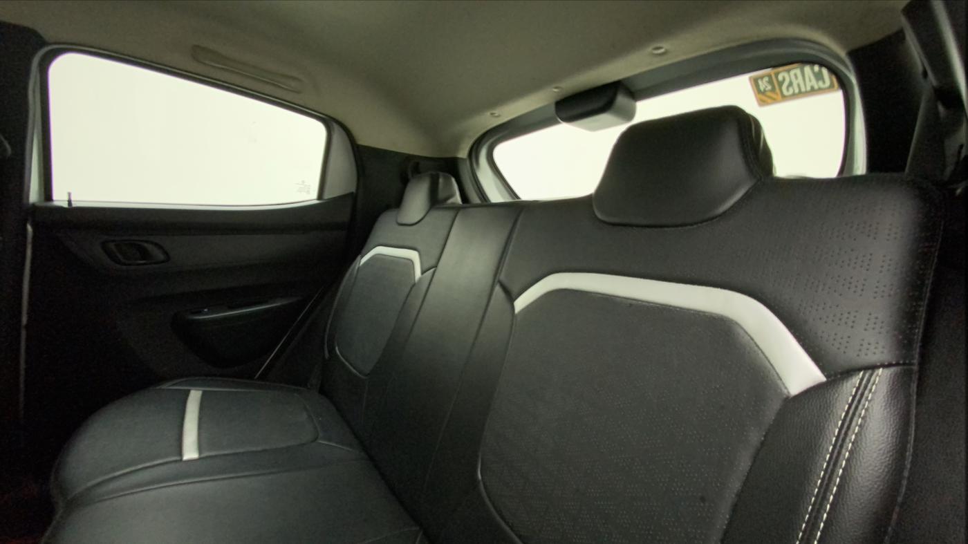 2021 Renault Kwid RXT 1.0 (O), CNG, Manual, 46,746 km, Right Side Rear Door Cabin