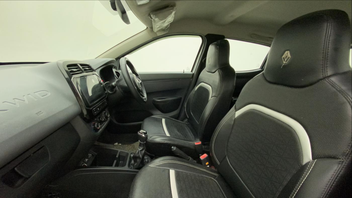 2021 Renault Kwid RXT 1.0 (O), CNG, Manual, 46,746 km, Right Side Front Door Cabin