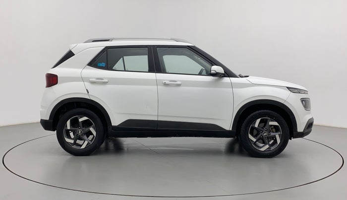 2019 Hyundai VENUE SX 1.4 CRDI, Diesel, Manual, 62,642 km, Right Side View