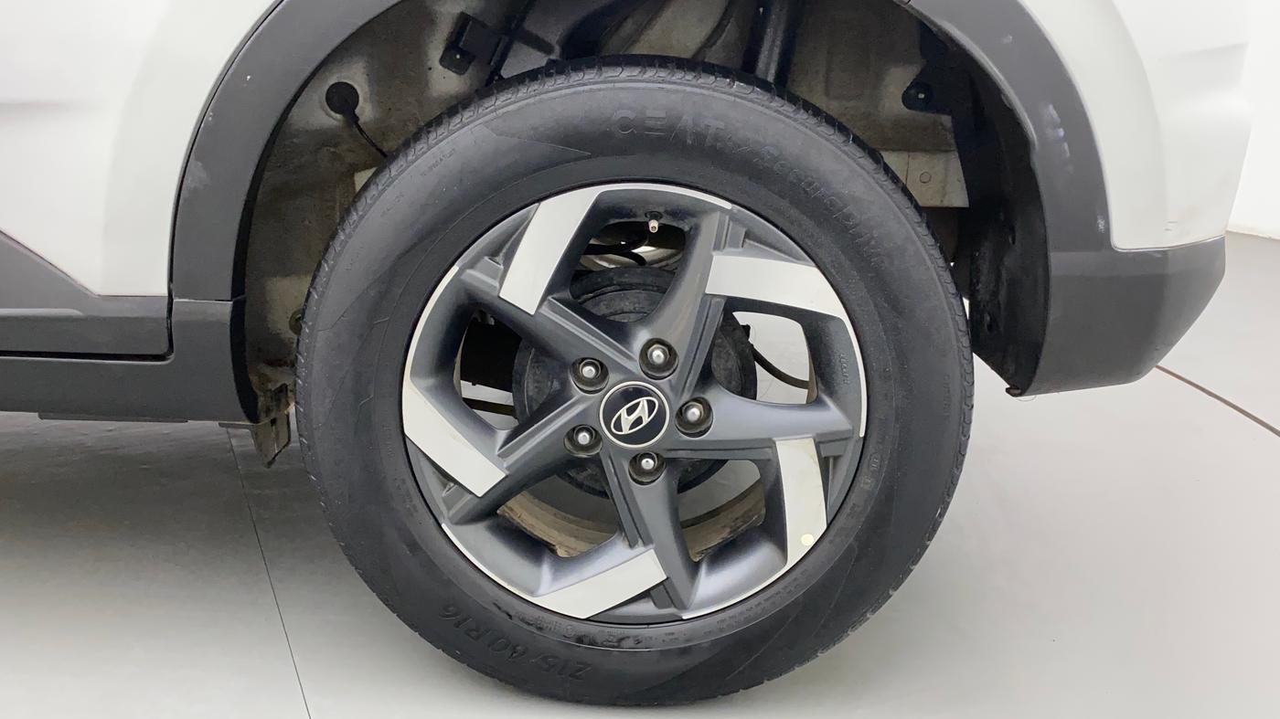 2019 Hyundai VENUE SX 1.4 CRDI, Diesel, Manual, 62,642 km, Left Rear Wheel