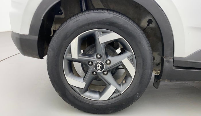 2019 Hyundai VENUE SX 1.4 CRDI, Diesel, Manual, 62,642 km, Right Rear Wheel
