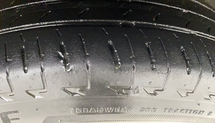 2019 Maruti New Wagon-R VXI 1.2 AMT, Petrol, Automatic, 84,169 km, Right Front Tyre Tread