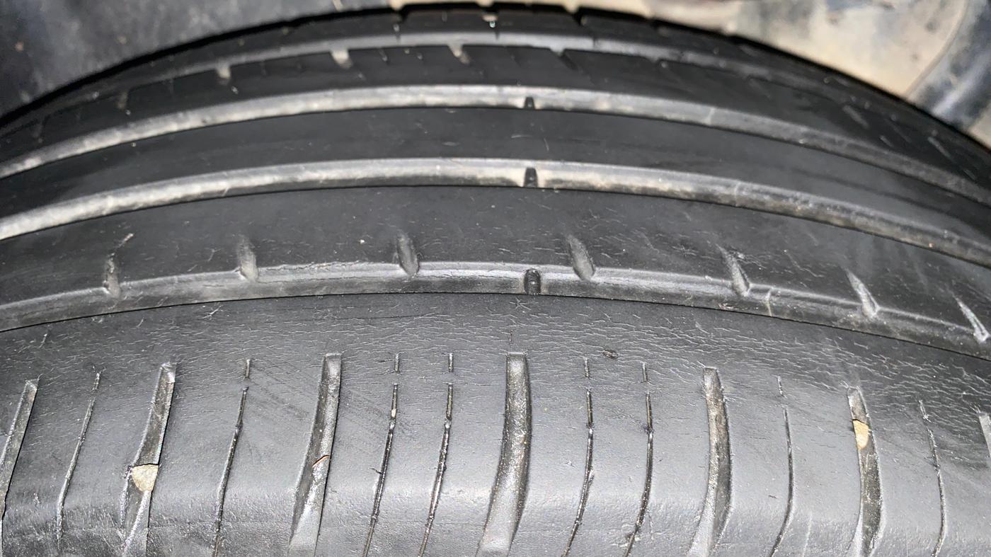 2022 Tata Safari XE, Diesel, Manual, 60,332 km, Right Rear Tyre Tread