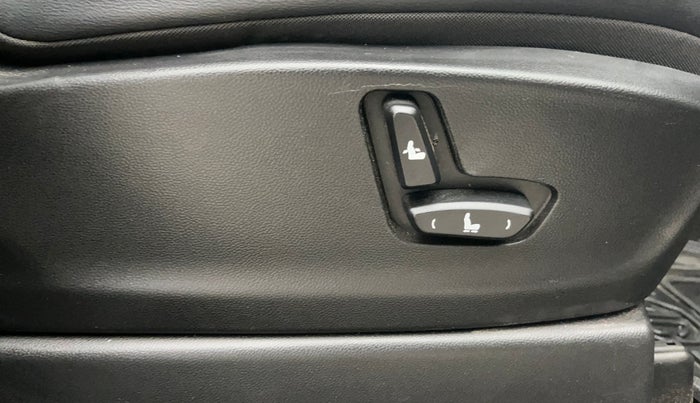 2019 MG HECTOR SMART 2.0 DIESEL, Diesel, Manual, 12,820 km, Driver Side Adjustment Panel