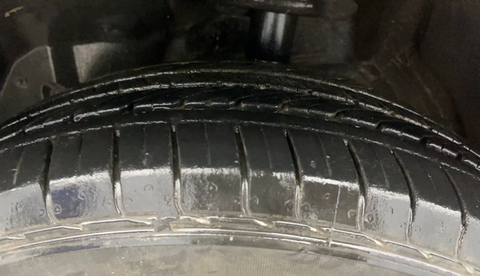 2019 MG HECTOR SMART 2.0 DIESEL, Diesel, Manual, 12,820 km, Left Front Tyre Tread