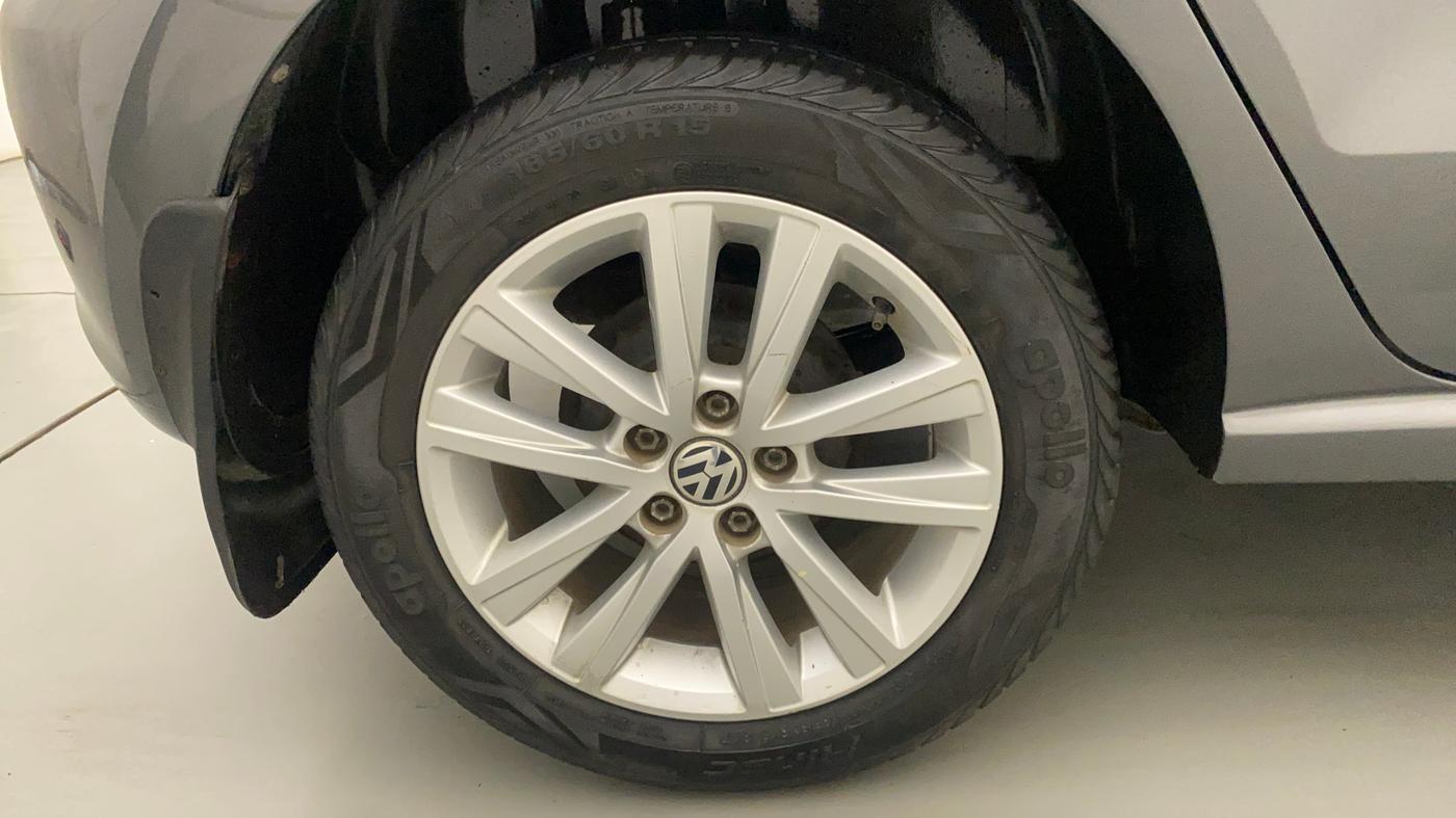 2014 Volkswagen Polo HIGHLINE1.2L, Petrol, Manual, 41,264 km, Right Rear Wheel