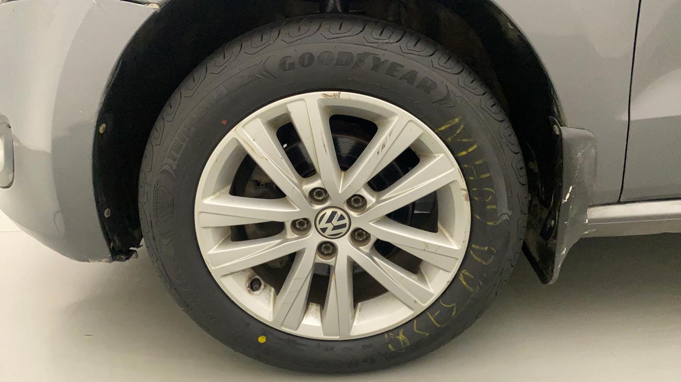2014 Volkswagen Polo HIGHLINE1.2L, Petrol, Manual, 41,264 km, Left Front Wheel