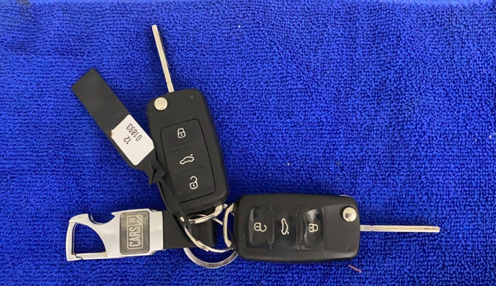 2014 Volkswagen Polo HIGHLINE1.2L, Petrol, Manual, 41,264 km, Key Close Up