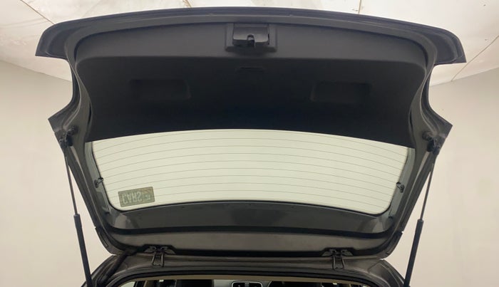 2014 Volkswagen Polo HIGHLINE1.2L, Petrol, Manual, 41,264 km, Boot Door Open