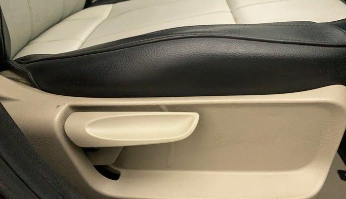 2014 Volkswagen Polo HIGHLINE1.2L, Petrol, Manual, 41,264 km, Driver Side Adjustment Panel