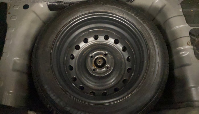 2018 Mahindra KUV 100 NXT K8 P 6 STR, Petrol, Manual, 32,647 km, Spare Tyre