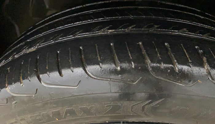 2023 Tata PUNCH ACCOMPLISHED DAZZLE SUNROOF CNG MT, CNG, Manual, 16,592 km, Left Front Tyre Tread