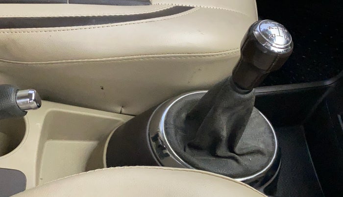 2010 Hyundai i20 SPORTZ 1.2, Petrol, Manual, 26,669 km, Gear Lever