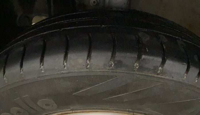 2021 Maruti New Wagon-R LXI CNG (O) 1.0, CNG, Manual, 58,114 km, Left Front Tyre Tread