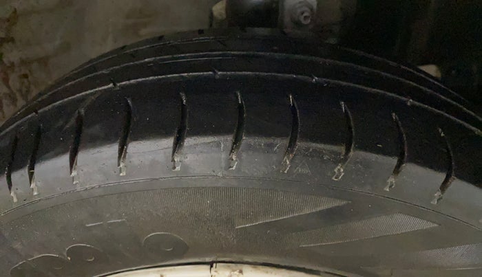 2021 Maruti New Wagon-R LXI CNG (O) 1.0, CNG, Manual, 58,114 km, Right Front Tyre Tread