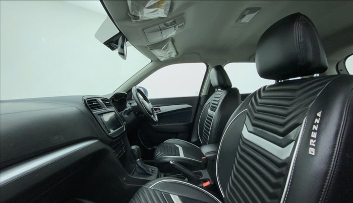 2020 Maruti Vitara Brezza ZXI PLUS AT SHVS, Petrol, Automatic, 46,773 km, Right Side Front Door Cabin