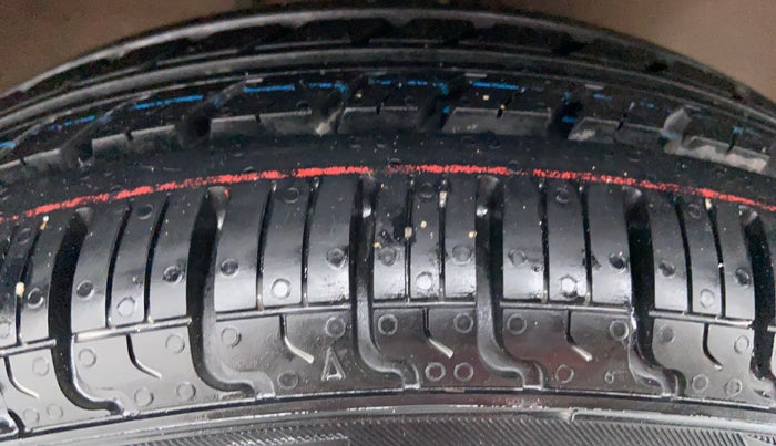2018 Maruti Alto K10 VXI P, Petrol, Manual, 33,567 km, Right Front Tyre Tread