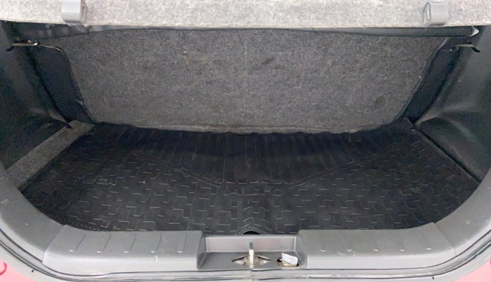 2018 Maruti Alto K10 VXI P, Petrol, Manual, 33,567 km, Boot inside view