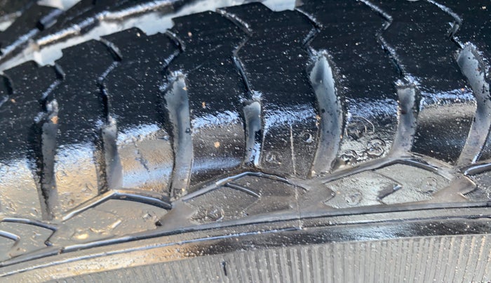 2017 Jeep Compass LIMITED 1.4 PETROL AT, Petrol, Automatic, 96,441 km, Right Front Tyre Tread