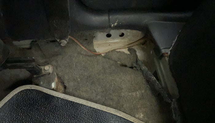 2011 Maruti Alto LXI, Petrol, Manual, 56,838 km, Flooring - Carpet is minor damage