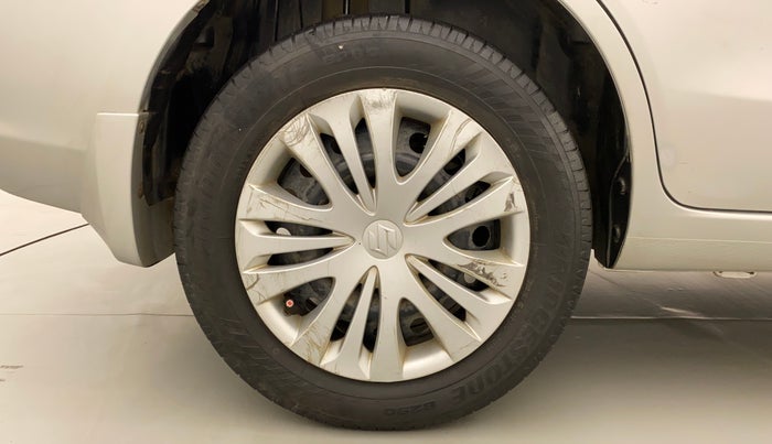 2012 Maruti Ertiga VDI, Diesel, Manual, 1,37,247 km, Right Rear Wheel