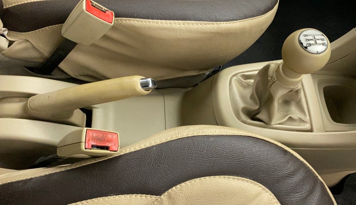 2012 Maruti Ertiga VDI, Diesel, Manual, 1,37,247 km, Gear Lever