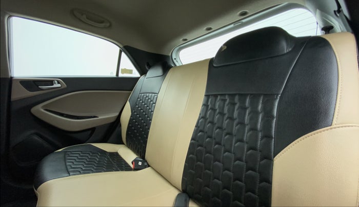 2020 Hyundai Elite i20 SPORTZ PLUS  1.2 CVT, Petrol, Automatic, 54,558 km, Right Side Rear Door Cabin