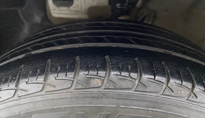2020 Hyundai Elite i20 SPORTZ PLUS  1.2 CVT, Petrol, Automatic, 54,558 km, Left Front Tyre Tread