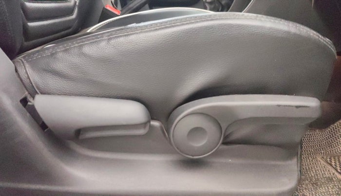 2021 Maruti Vitara Brezza ZXI, Petrol, Manual, 48,874 km, Driver Side Adjustment Panel