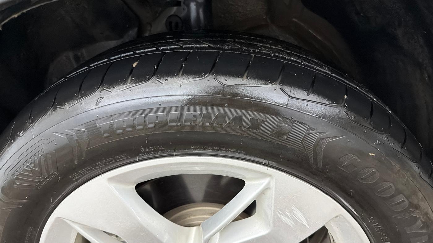 2021 MG HECTOR SUPER 1.5 PETROL, Petrol, Manual, 74,557 km, Left Front Tyre Tread