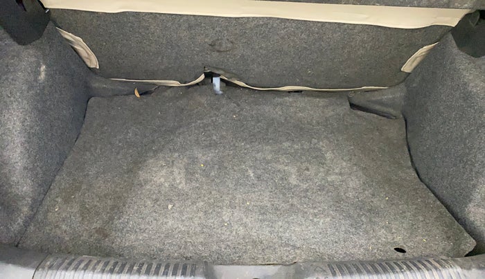 2013 Volkswagen Polo HIGHLINE1.2L, Petrol, Manual, 57,023 km, Boot Inside