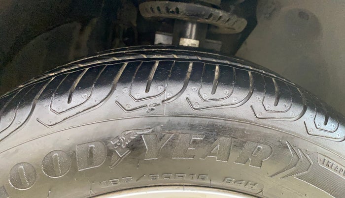 2013 Volkswagen Polo HIGHLINE1.2L, Petrol, Manual, 57,023 km, Right Front Tyre Tread