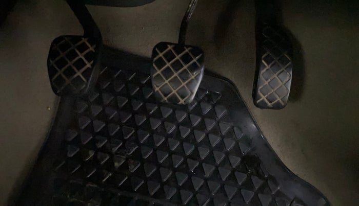 2013 Volkswagen Polo HIGHLINE1.2L, Petrol, Manual, 57,023 km, Pedals