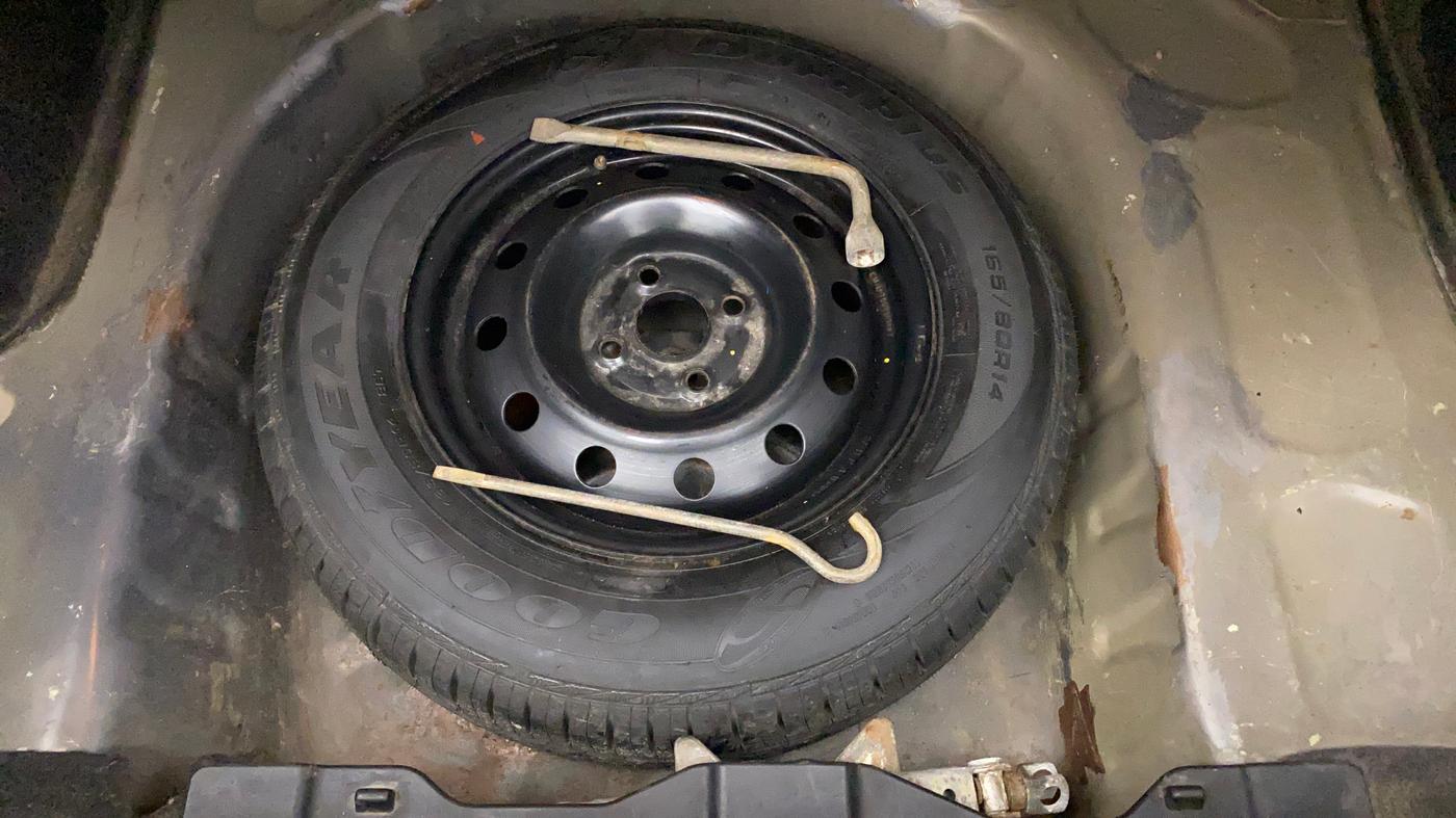 2019 Maruti Dzire VXI, Petrol, Manual, 40,629 km, Spare Tyre