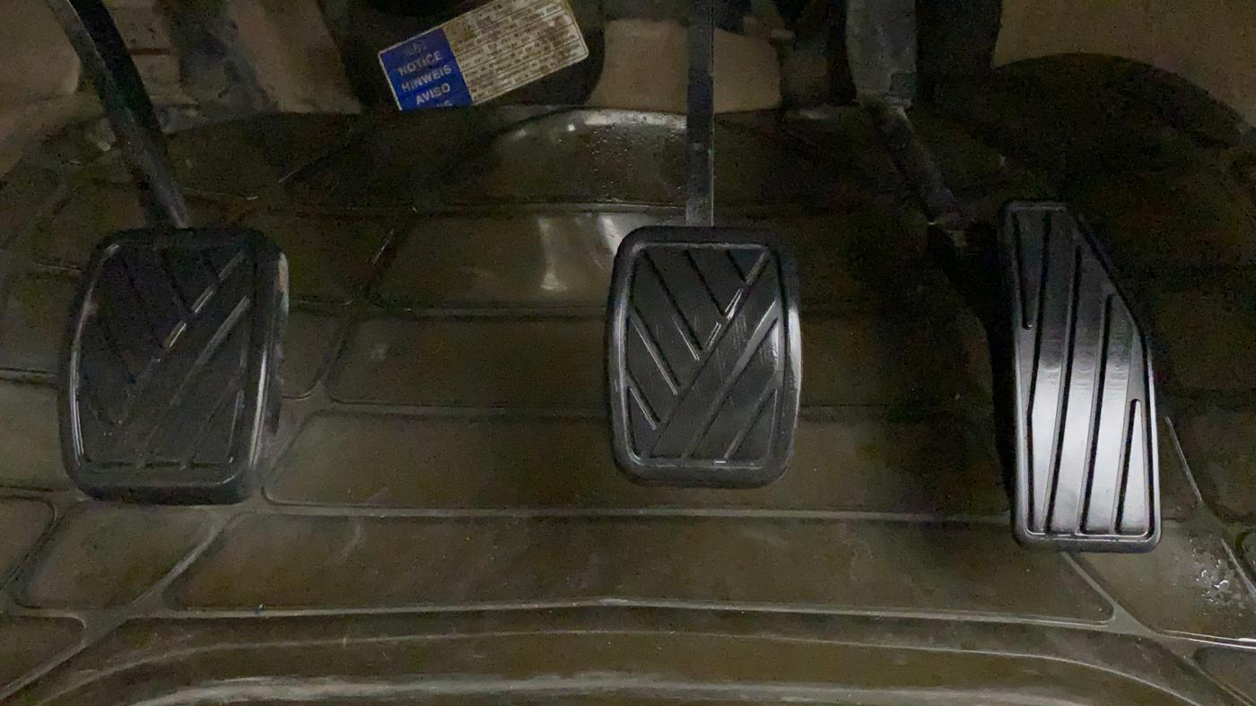 2019 Maruti Dzire VXI, Petrol, Manual, 40,629 km, Pedals