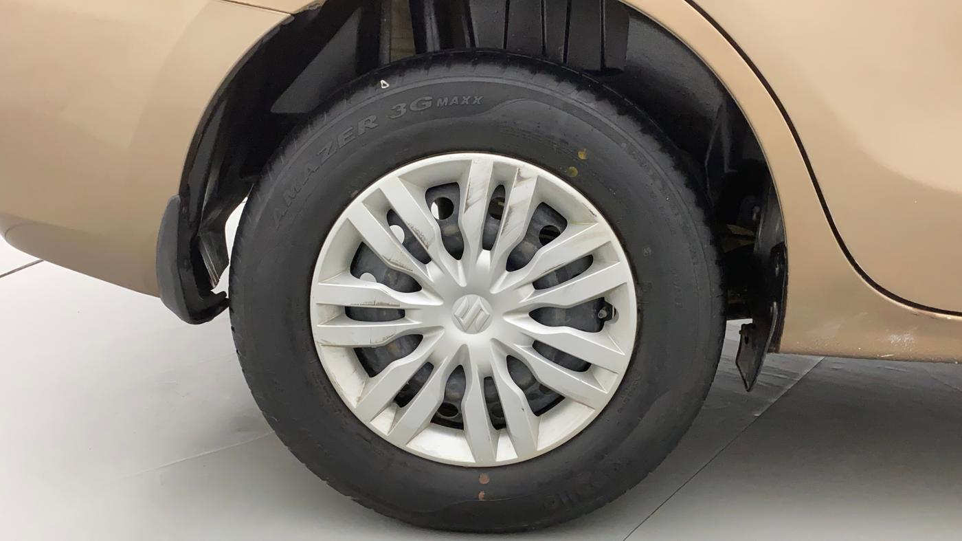2019 Maruti Dzire VXI, Petrol, Manual, 40,629 km, Right Rear Wheel
