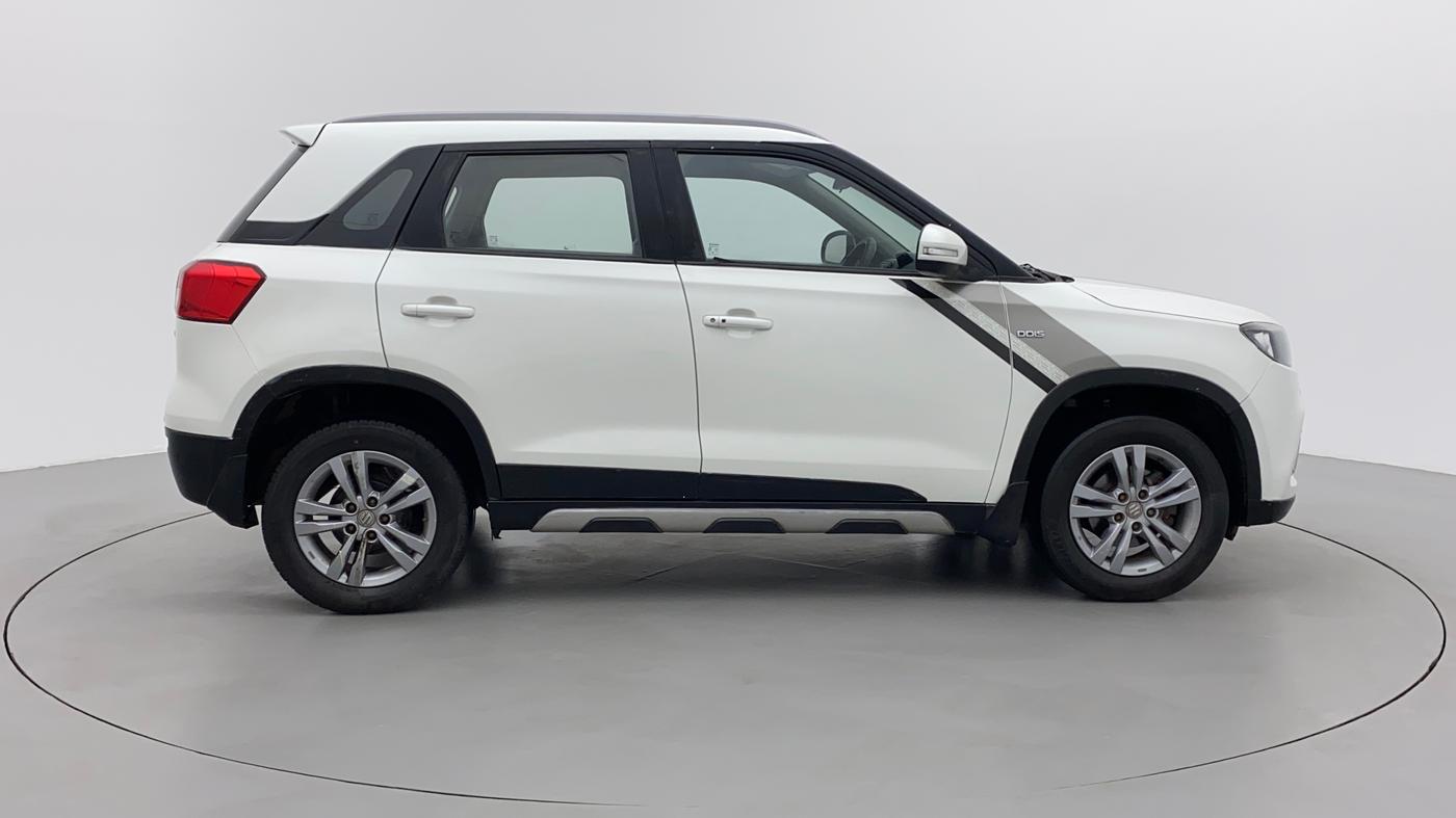2017 Maruti Vitara Brezza ZDI PLUS, Diesel, Manual, 72,695 km, Right Side View