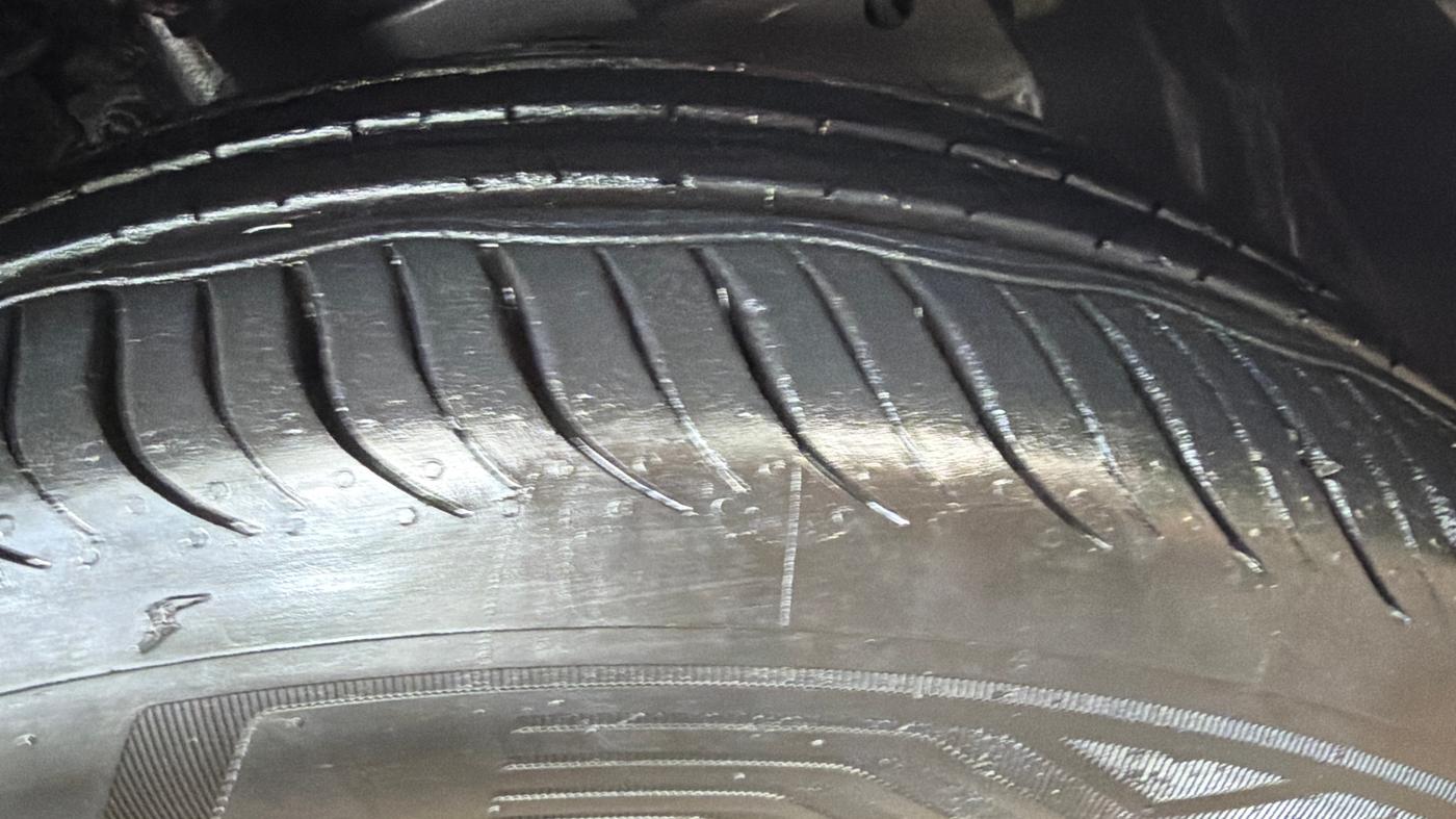 2021 Ford FREESTYLE TITANIUM PLUS 1.2 PETROL, Petrol, Manual, 21,295 km, Right Front Tyre Tread